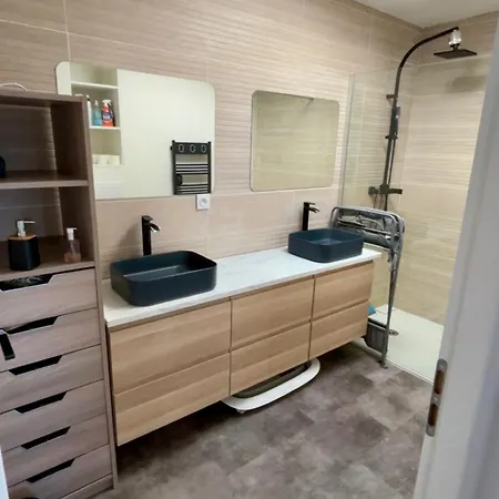 Maison Familiale Avec Piscine & Vue Sur Bordeaux Vakantiehuis