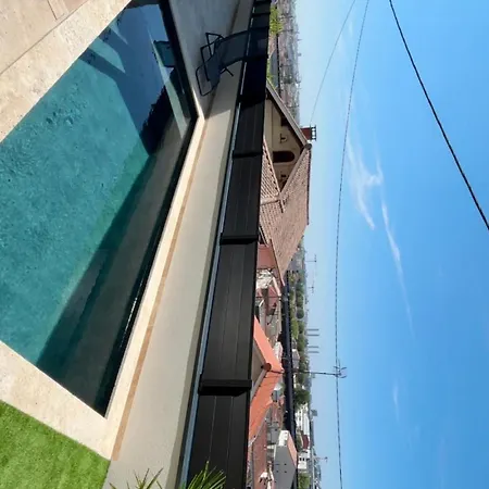 Maison Familiale Avec Piscine & Vue Sur Bordeaux Vakantiehuis Cenon