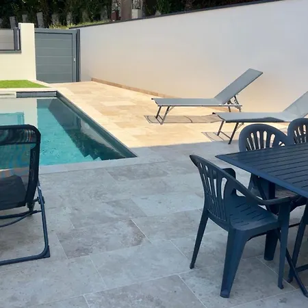 Maison Familiale Avec Piscine & Vue Sur Bordeaux Feriehus Cenon