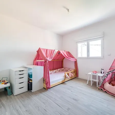 Maison Familiale Avec Piscine & Vue Sur Bordeaux Feriehus